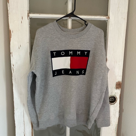 Tommy Hilfiger Cream Fleece Pullover - Picture 4 of 6